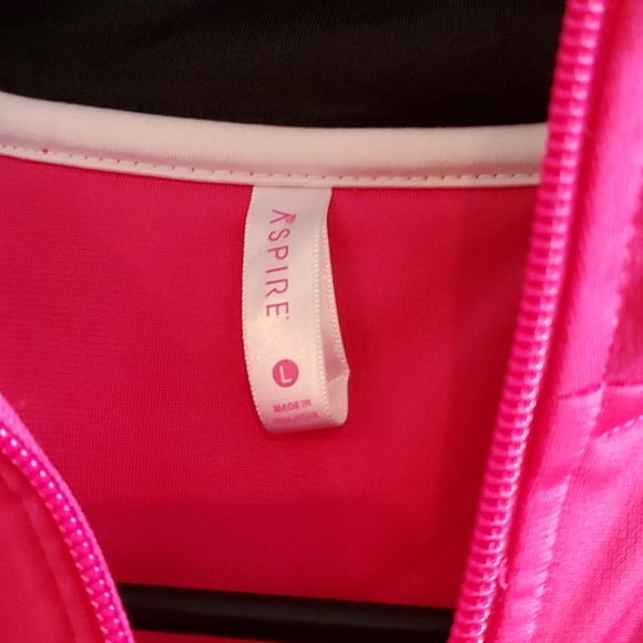 Aspire jacket - Picture 2 of 3